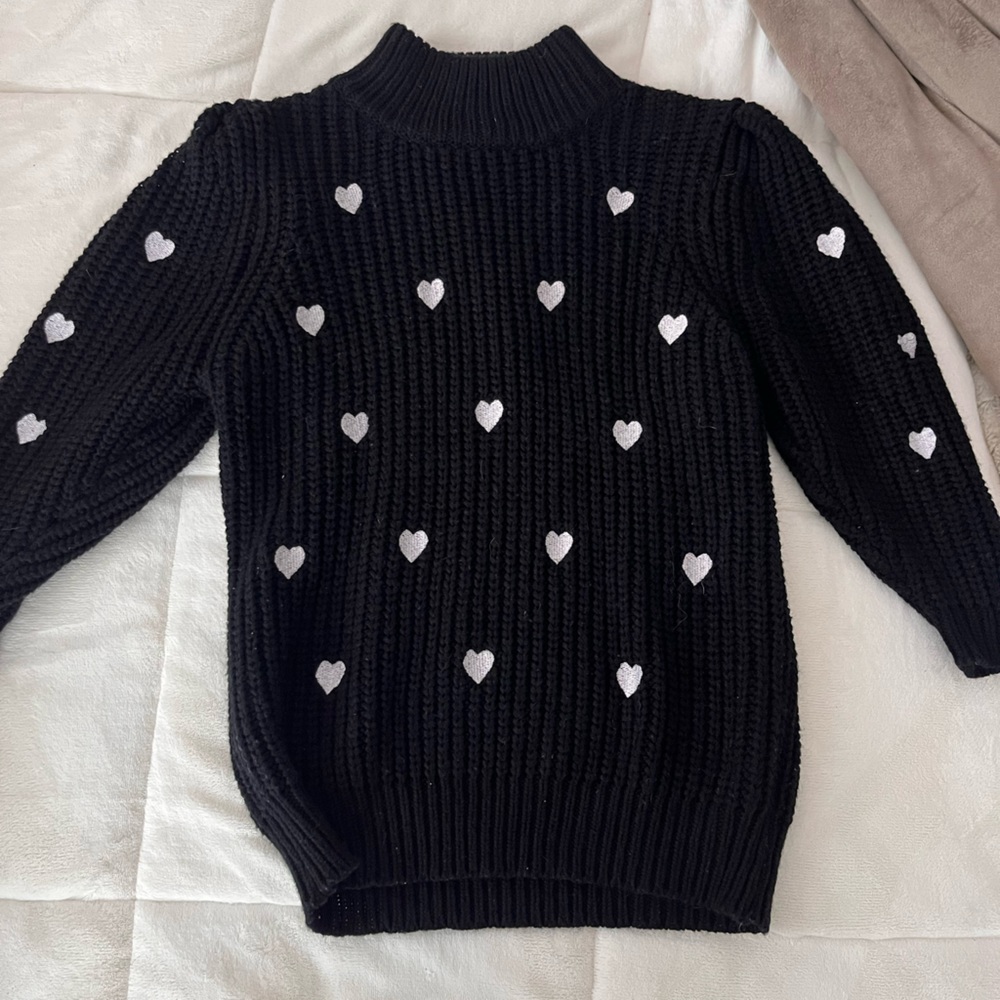 Heart sweater, turtle neck